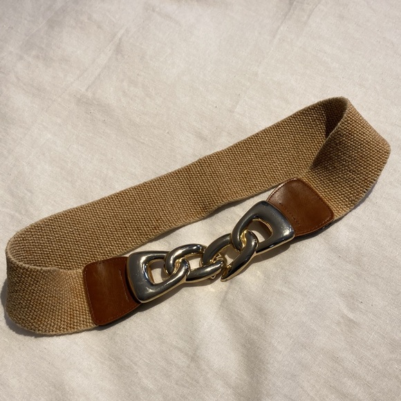 Vintage stretch belt with large gold chain link buckle - Picture 5 of 12